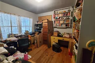 6850 Hesperia, Reseda, CA 91335 - Photo 6