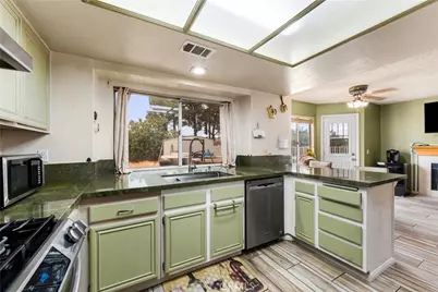 38003 Jeri Lane, Palmdale, CA 93550 - Photo 10