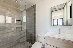 5130 Medina, Woodland Hills, CA 91364 - Photo 32