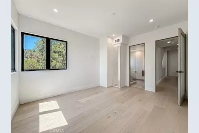 5130 Medina, Woodland Hills, CA 91364 - Photo 26