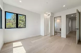 5130 Medina, Woodland Hills, CA 91364 - Photo 26