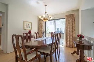 21901 Burbank, Woodland Hills, CA 91367 - Photo 14