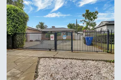 13448 Hart Street, Los Angeles, CA 91405 - Photo 4