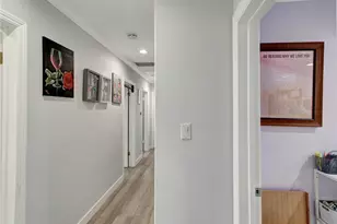 13448 Hart St, Los Angeles, CA 91405 - Photo 26
