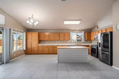 2335 Gable Court, Rosamond, CA 93560 - Photo 10