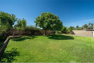18926 Claycrest, Canyon Country, CA 91351 - Photo 16