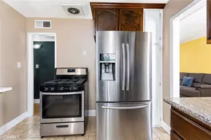 1321 Vale, Bakersfield, CA 93306 - Photo 10