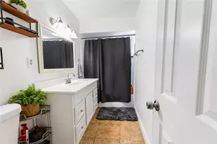1321 Vale, Bakersfield, CA 93306 - Photo 18