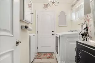 23837 Ladrillo St, Woodland Hills, CA 91367 - Photo 18