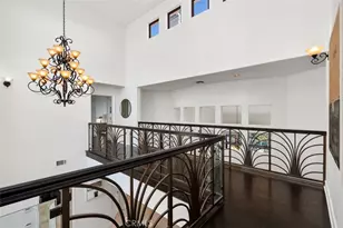 24658 Cordillera Dr, Calabasas, CA 91302 - Photo 32