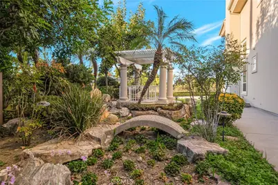19225 Briarfield Way, Tarzana, CA 91356 - Photo 44