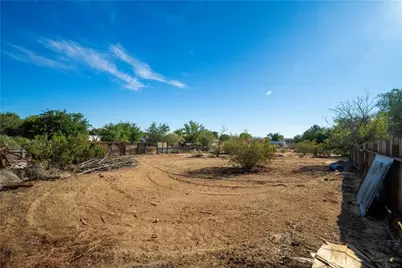 17837 Joshua Grove Avenue, Lake Los Angeles, CA 93591 - Photo 36