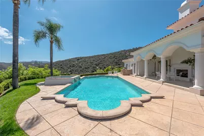 23484 Park Colombo, Calabasas, CA 91302 - Photo 32