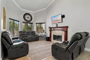 29403 Poppy Meadow St, Canyon Country, CA 91387 - Photo 6