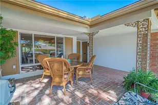 26811 Oak Branch Cir, Newhall, CA 91321 - Photo 4