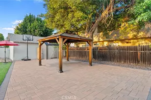 18600 Knapp St, Northridge, CA 91324 - Photo 56