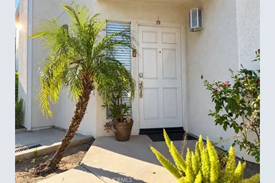 9141 Vincente Way, Los Angeles, CA 91343 - Photo 2