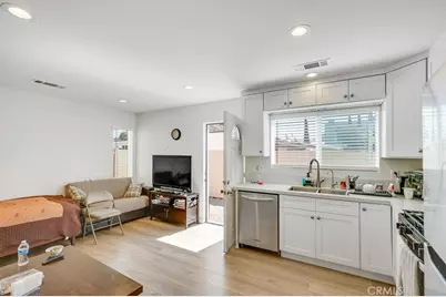 18544 Bryant Street, Northridge, CA 91324 - Photo 24