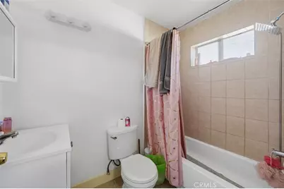 14212 Vanowen Street, Van Nuys, CA 91405 - Photo 24