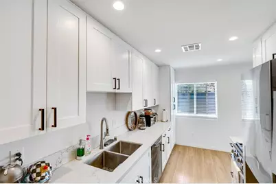 18544 Bryant Street, Northridge, CA 91324 - Photo 14