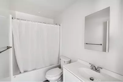 18544 Bryant Street, Northridge, CA 91324 - Photo 50