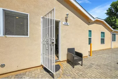 18544 Bryant Street, Northridge, CA 91324 - Photo 20