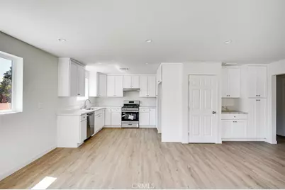 18544 Bryant Street, Northridge, CA 91324 - Photo 30