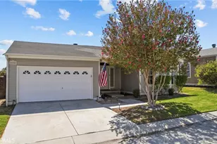 20050 Crestview, Canyon Country, CA 91351 - Photo 2