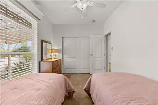 15455 Glenoaks Blvd, Sylmar, CA 91342 - Photo 26