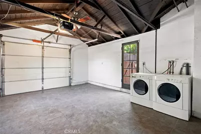 7357 Anatola Avenue, Lake Balboa, CA 91406 - Photo 34