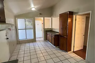 18710 Kimbrough St, Canyon Country, CA 91351 - Photo 6