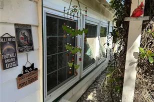 22901 Leonora Dr, Woodland Hills, CA 91367 - Photo 22