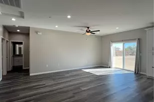 40546 172nd St E, Lake Los Angeles, CA 93525 - Photo 18
