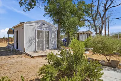 11221 Valle Vista, Phelan, CA 92371 - Photo 2