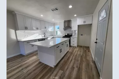 8132 Hatillo, Los Angeles, CA 91306 - Photo 8