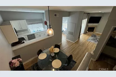 688 Indian Oak Lane #102, Oak Park, CA 91377 - Photo 4