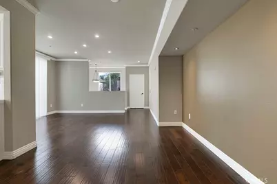 5220 Premiere Hills #222, Woodland Hills, CA 91364 - Photo 4