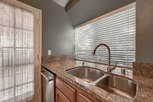 28131 Seco Canyon Rd, Saugus, CA 91390 - Photo 12