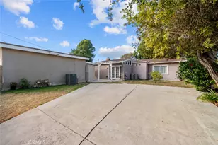 24360 Vanowen St, West Hills, CA 91307 - Photo 52