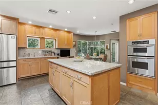 4956 Hood Dr, Woodland Hills, CA 91364 - Photo 14