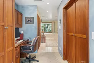 4956 Hood Dr, Woodland Hills, CA 91364 - Photo 22