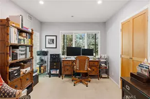 4956 Hood Dr, Woodland Hills, CA 91364 - Photo 24