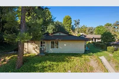 19508 Avenue Of The Oaks, Newhall, CA 91321 - Photo 36