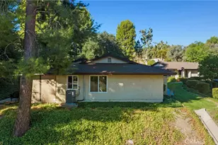 19508 Ave Of The Oaks, Newhall, CA 91321 - Photo 36