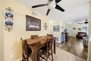 19508 Ave Of The Oaks, Newhall, CA 91321 - Photo 20