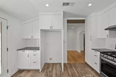 1021 N Pass, Burbank, CA 91505 - Photo 16