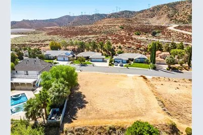 6831 Sycamore Ln, Quartz Hill, CA 93551 - Photo 10