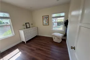 6655 Yarmouth Ave, Los Angeles, CA 91335 - Photo 12