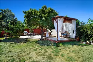 6655 Yarmouth Ave, Los Angeles, CA 91335 - Photo 14