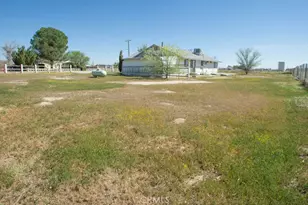 5902 Margaritha, Rosamond, CA 93560 - Photo 8